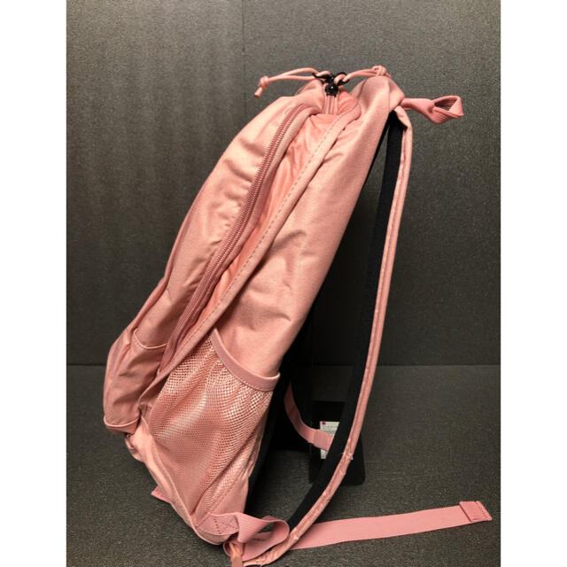 NIKE(ナイキ)の新品25L Nike ナイキ リュック バックパック デイバック サーモンピンク レディースのバッグ(リュック/バックパック)の商品写真