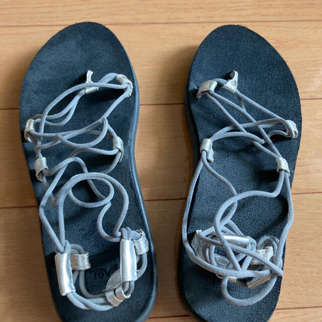 Teva(テバ)のＴeva インフィニティサンダル　25センチ レディースの靴/シューズ(サンダル)の商品写真