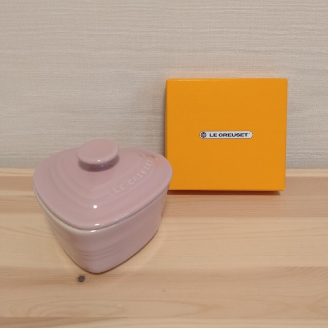 LE CREUSET(ルクルーゼ)の【限定色】ル・クルーゼ　ラムカン・ダムール　ピンク インテリア/住まい/日用品のキッチン/食器(食器)の商品写真