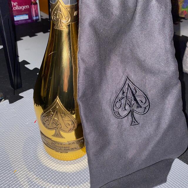 Armand Basi(アルマンドバジ)のARMAND de BRIGNAC  750ml 食品/飲料/酒の酒(シャンパン/スパークリングワイン)の商品写真