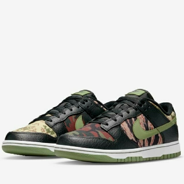 NIKE DUNK LOW SE 28