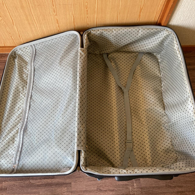 新品、未使用】スーツケース キャリー 大型 Lサイズの通販 by shop｜ラクマ