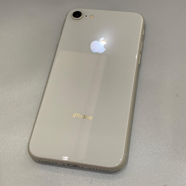 iPhone(アイフォーン)の大容量 iPhone8 256GB MQ852J/A SIMフリー 残債無 スマホ/家電/カメラのスマートフォン/携帯電話(スマートフォン本体)の商品写真