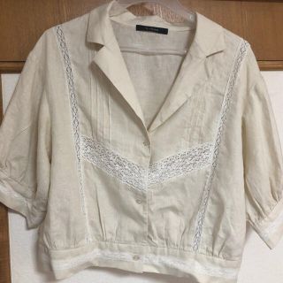 ダブルクローゼット(w closet)の麻レーヨン開襟レース切替え羽織シャツ (シャツ/ブラウス(半袖/袖なし))