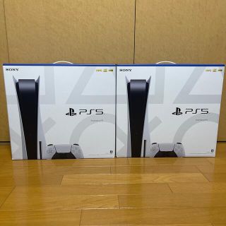 ソニー(SONY)のps5 本体　2台セット　ディスクドライブ搭載モデル(家庭用ゲーム機本体)