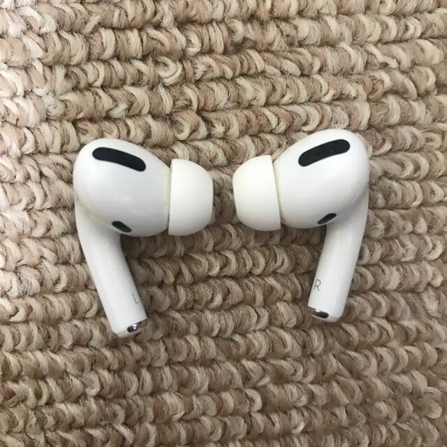 Apple(アップル)のエアーポッズプロ　Apple AirPods Pro スマホ/家電/カメラのオーディオ機器(ヘッドフォン/イヤフォン)の商品写真