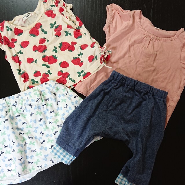 BeBe(ベベ)の90cm☆女の子☆洋服セット キッズ/ベビー/マタニティのキッズ服女の子用(90cm~)(Tシャツ/カットソー)の商品写真