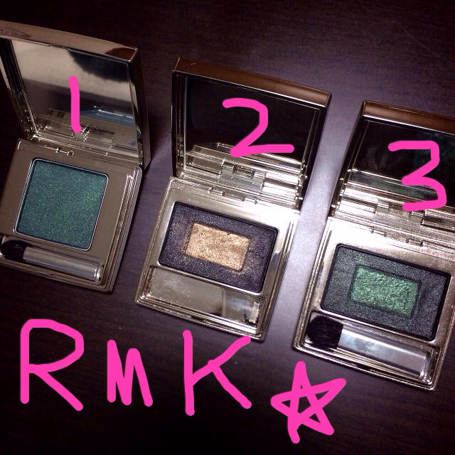 RMK(アールエムケー)のRMKアイシャドウ コスメ/美容のベースメイク/化粧品(その他)の商品写真