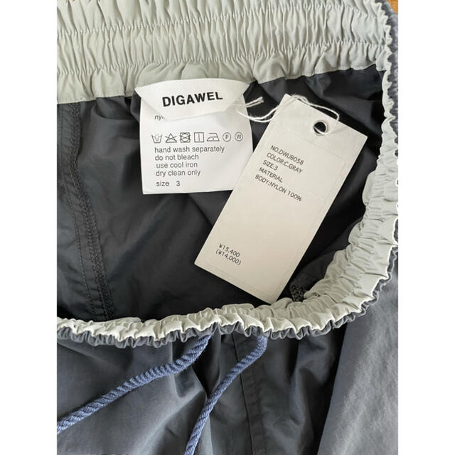 DIGAWEL(ディガウェル)の丸の内2様　専用　DIGAWEL BAGGY SHORTS C.GRAY 3  メンズのパンツ(ショートパンツ)の商品写真