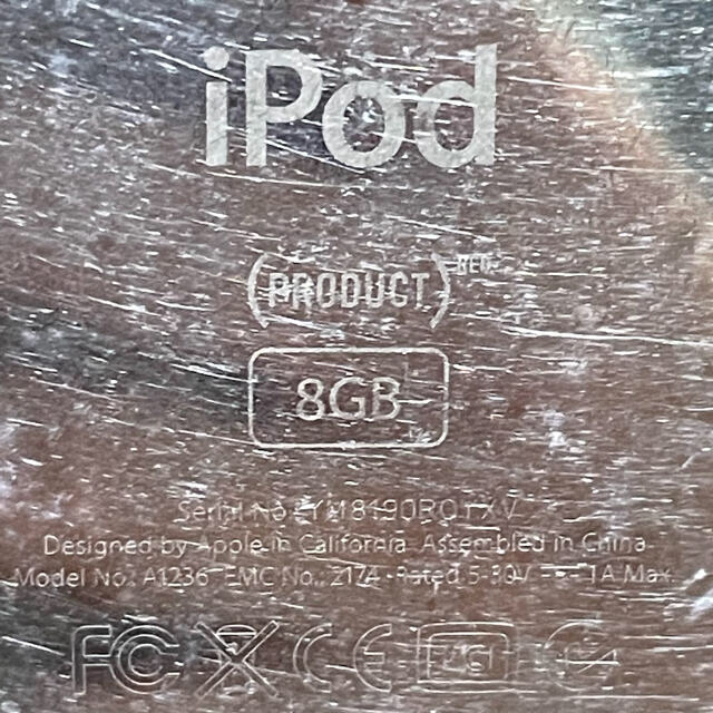 iPod(アイポッド)のiPod nano＊(PRODUCT) RED＊8GB スマホ/家電/カメラのオーディオ機器(ポータブルプレーヤー)の商品写真