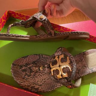 TORY BURCH パイソン柄 サンダル 6