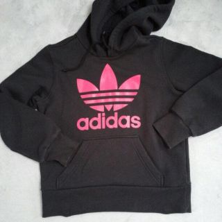 アディダス(adidas)の♡adidas パーカー♡(パーカー)