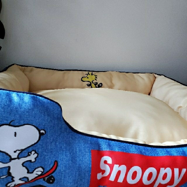 SNOOPY(スヌーピー)のスヌーピー　冷感　ペットベッド　接触冷感ペットソファ　クール　ベット　新品タグ付 その他のペット用品(犬)の商品写真