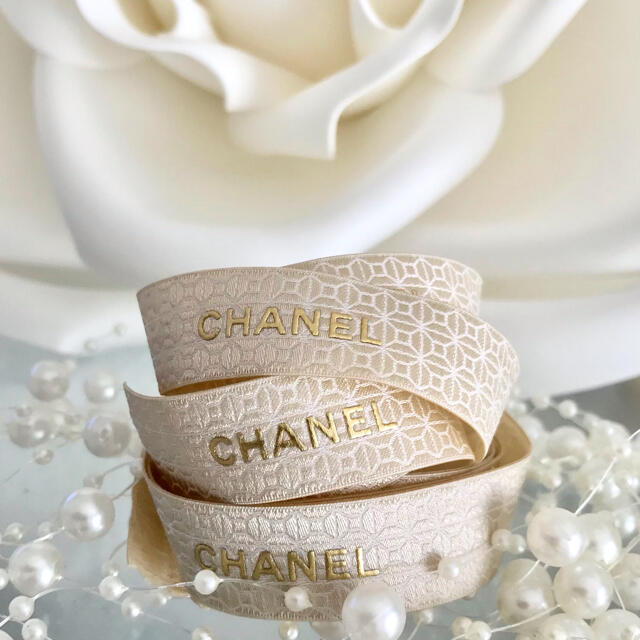 CHANEL(シャネル)のシャネルリボン　2019年　1.5cm幅×2m  正規品❣️ ハンドメイドの素材/材料(その他)の商品写真