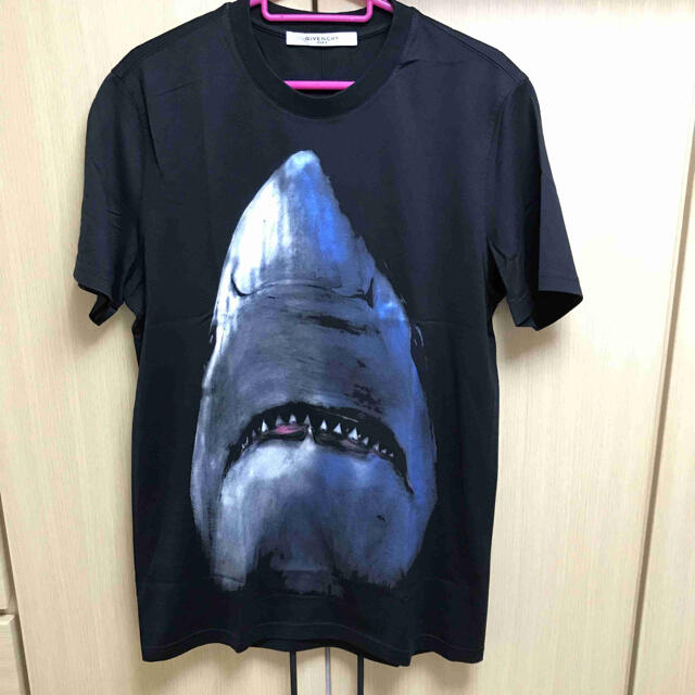 状態使用感も少ない美品です正規 Givenchy ジバンシィ シャーク Tシャツ