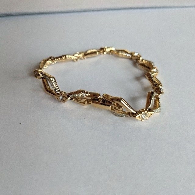 NINA RICCI(ニナリッチ)のNINA RICCI　ブレスレット　ゴールド レディースのアクセサリー(ブレスレット/バングル)の商品写真