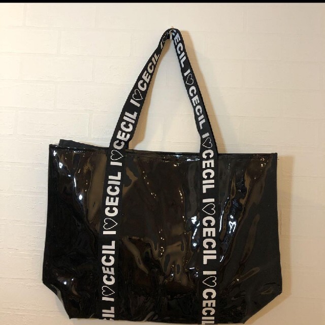 CECIL McBEE(セシルマクビー)の【新品】CECIL McBBE♡ビニールトートバッグ レディースのバッグ(トートバッグ)の商品写真