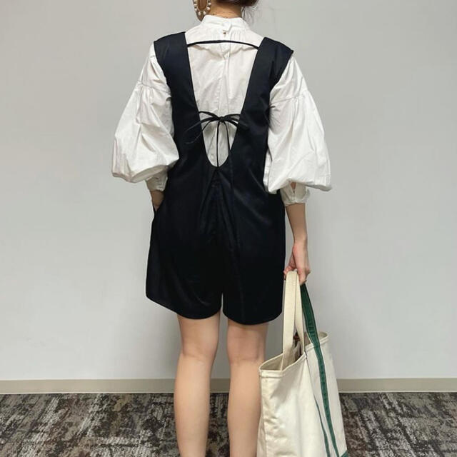 探しています♡ HYEON back open rompers