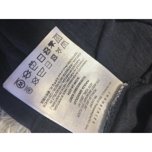 MONCLER(モンクレール)のモンクレール　tシャツ　二着セット レディースのトップス(Tシャツ(半袖/袖なし))の商品写真