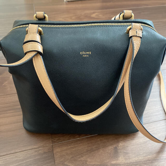 celine(セリーヌ)のセリーヌ　ソフトキューブ レディースのバッグ(ショルダーバッグ)の商品写真