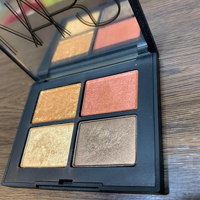 NARS(ナーズ)のNARS クワッドアイシャドー コスメ/美容のベースメイク/化粧品(アイシャドウ)の商品写真