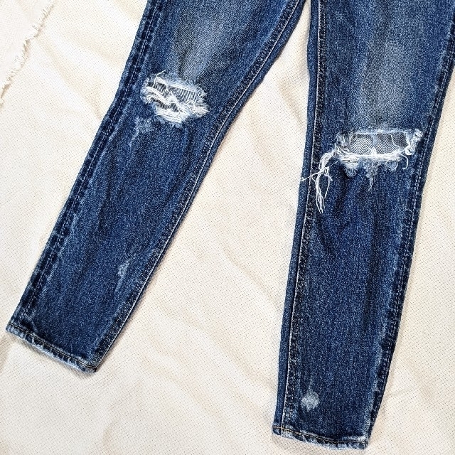 SLY(スライ)のSLY JEANS　JULIAN JW CRASH ANKLE SLIM-B レディースのパンツ(デニム/ジーンズ)の商品写真