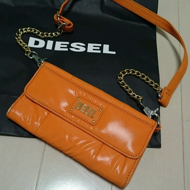 DIESEL(ディーゼル)の【DIESEL】ショルダーウォレット  長財布【良品】 レディースのファッション小物(財布)の商品写真