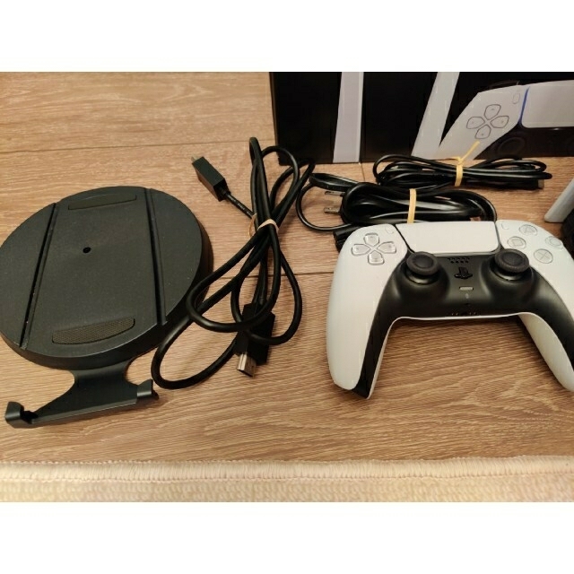 SONY(ソニー)のPlayStation 5 デジタル・エディション エンタメ/ホビーのゲームソフト/ゲーム機本体(家庭用ゲーム機本体)の商品写真