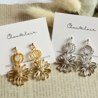 花結び❁⃘゜ピアス イヤリング ゴールド シルバー シンプル プチプラ フラワー(ピアス)