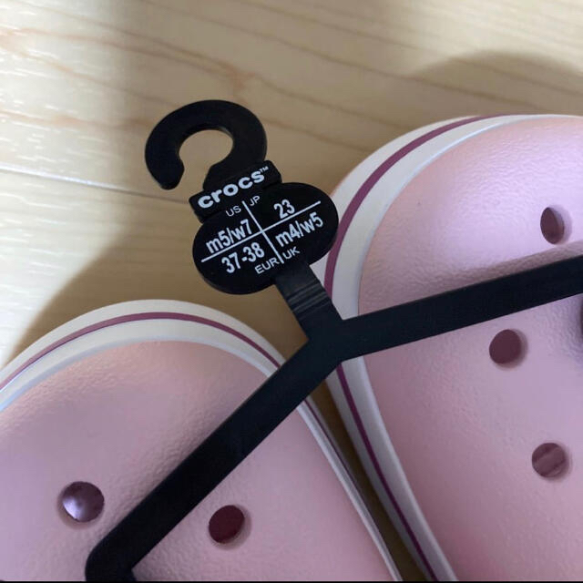 crocs(クロックス)のラス3   クリームピンク　23 レディースの靴/シューズ(サンダル)の商品写真