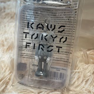 KAWSのキーホルダー(キーホルダー)