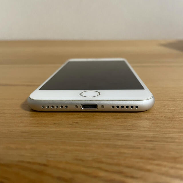 Apple SIMフリー iPhone8 64GB 本体の通販 by rikn's shop｜アップルならラクマ - iPhone 8 64 GB 在庫大特価