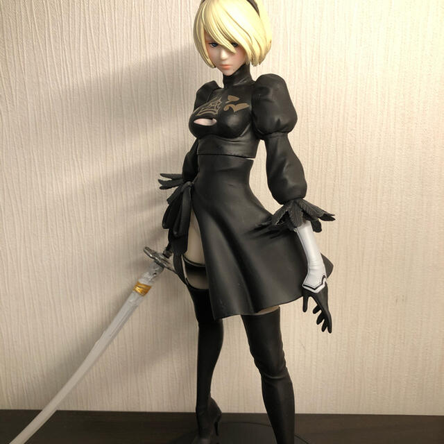 【ジャンク品】フィギュア　ニーアオートマタ 2B エンタメ/ホビーのフィギュア(ゲームキャラクター)の商品写真