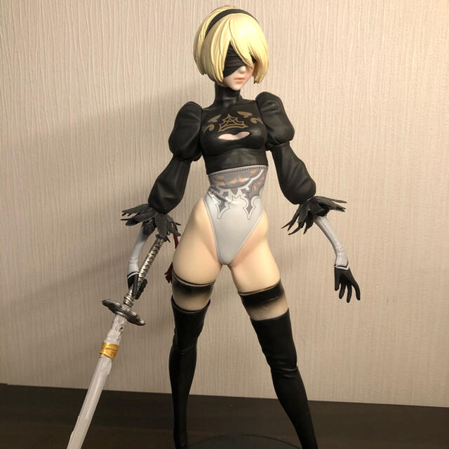 【ジャンク品】フィギュア　ニーアオートマタ 2B エンタメ/ホビーのフィギュア(ゲームキャラクター)の商品写真