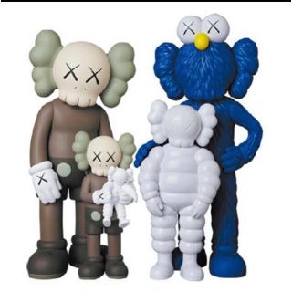 KAWS FAMILY BROWN/BLUE/WHITE(その他)