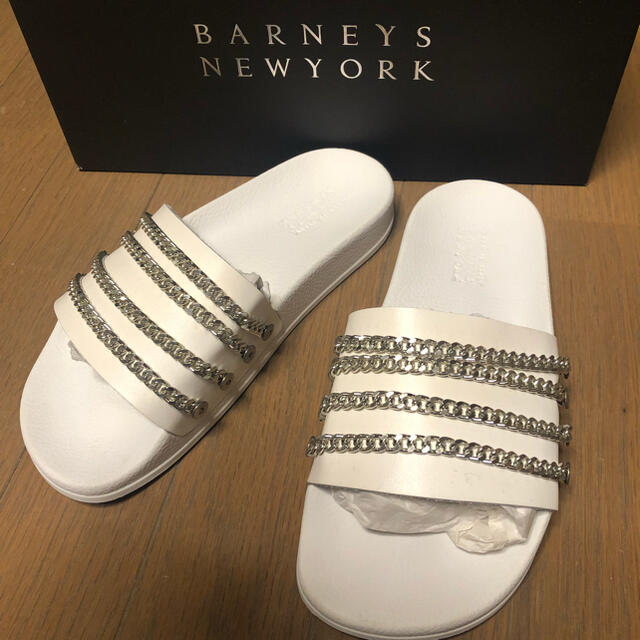 BARNEYS NEW YORK(バーニーズニューヨーク)のハワイ購入　新品未使用　BARNEYS NEWYORK シャワーサンダル レディースの靴/シューズ(サンダル)の商品写真