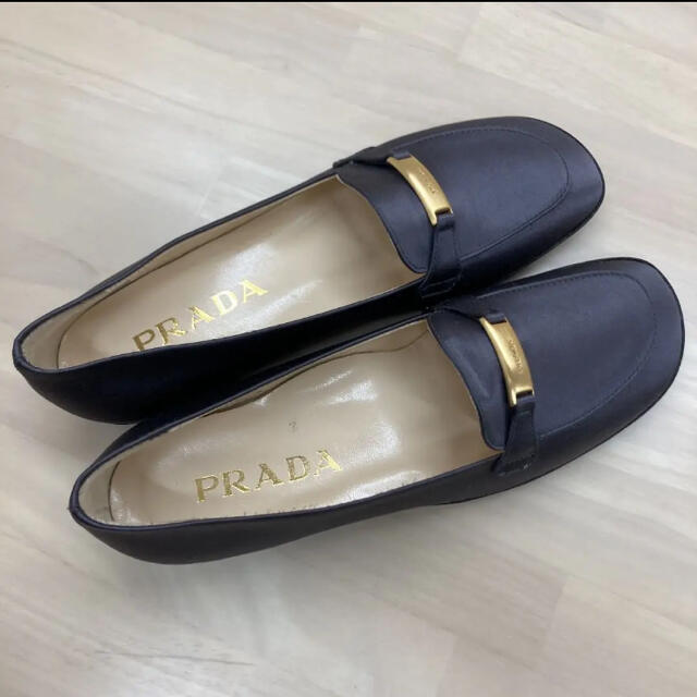 PRADA(プラダ)の【ちい様専用】PRADA プラダ レディース シューズ 34 1/2 21.5 レディースの靴/シューズ(ハイヒール/パンプス)の商品写真