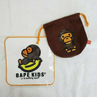 アベイシングエイプ(A BATHING APE)のBABY MILO⭐️ミニタオル&巾着セット(キャラクターグッズ)