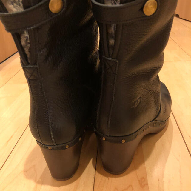 超美品☆UGG®Cora Lynnボアウッドヒールブーツ 3