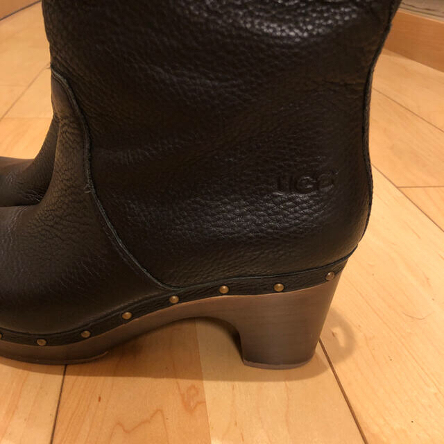 超美品☆UGG®Cora Lynnボアウッドヒールブーツ