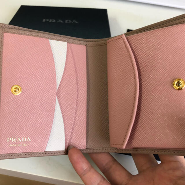 PRADA 二つ折り バイカラー財布