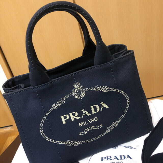 PRADA(プラダ)の3377さん専用 レディースのバッグ(トートバッグ)の商品写真