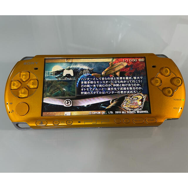 PlayStation Portable(プレイステーションポータブル)の美品　PSP-3000  ブライトイエロー エンタメ/ホビーのゲームソフト/ゲーム機本体(携帯用ゲーム機本体)の商品写真