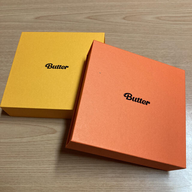 防弾少年団(BTS)(ボウダンショウネンダン)のBTS butter 2形態 セット　トレカ　メッセージカード　なし　新品 エンタメ/ホビーのCD(K-POP/アジア)の商品写真