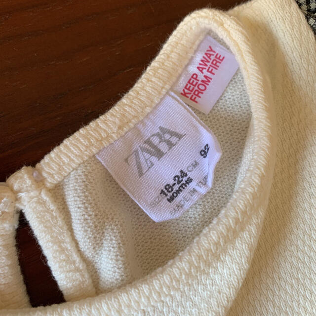 ZARA(ザラ)のZARA ザラ　半袖　ワンピース　18-24m キッズ/ベビー/マタニティのキッズ服女の子用(90cm~)(ワンピース)の商品写真