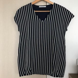 アンデミュウ(Andemiu)の美品♡ストライプVネックトップス(カットソー(半袖/袖なし))