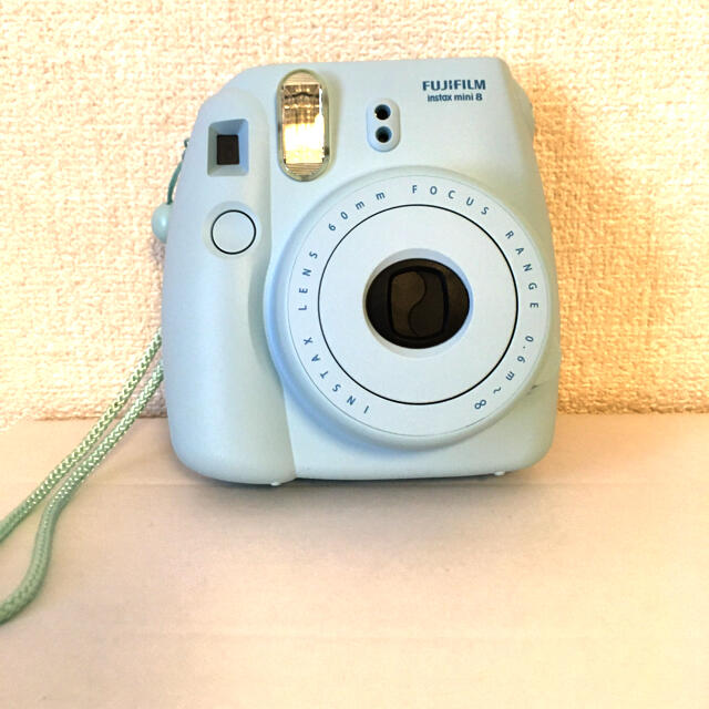 富士フイルム(フジフイルム)のinstax mini 8 中古 スマホ/家電/カメラのカメラ(フィルムカメラ)の商品写真