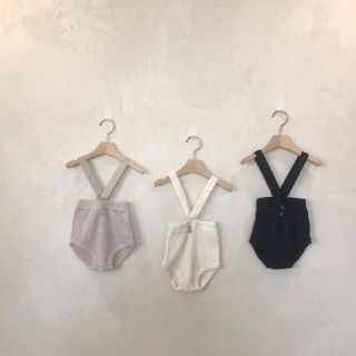 ストラップ付きかぼちゃパンツ　サスペンダー　韓国子供服　赤ちゃん(パンツ)