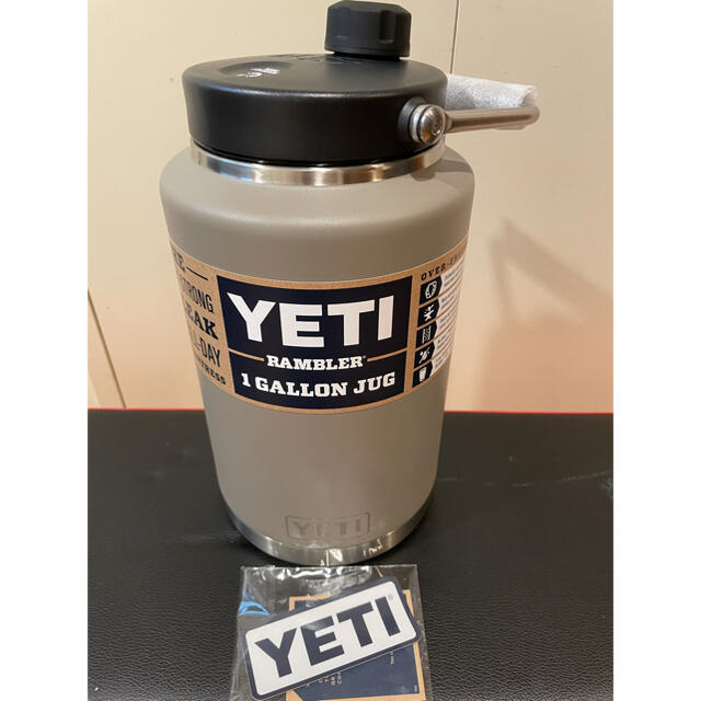 YETI 真空断熱 NEWカラー イエティ 1ガロン 新品 ウォータージャグ ...