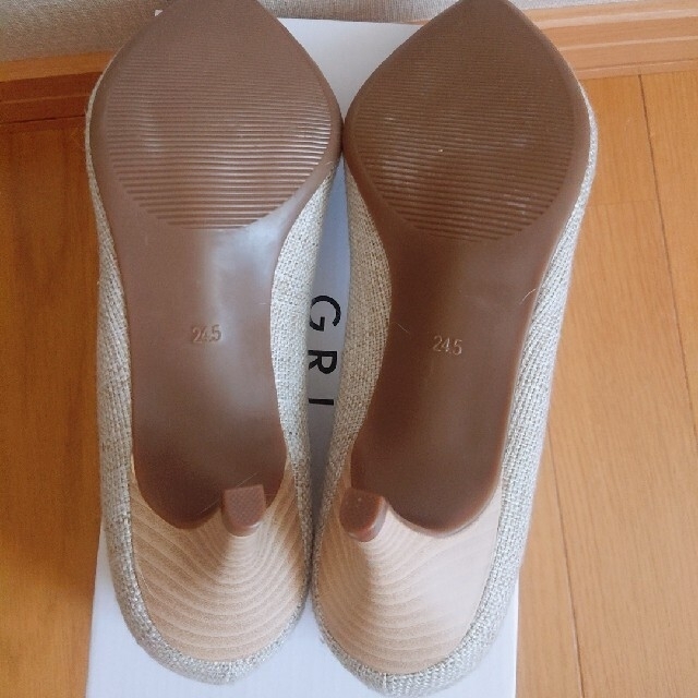 GU(ジーユー)の専用  マシュマロポインテッドパンプス レディースの靴/シューズ(ハイヒール/パンプス)の商品写真